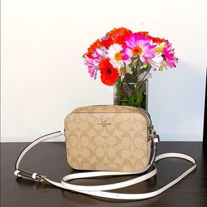 Coach mini purse 🎀